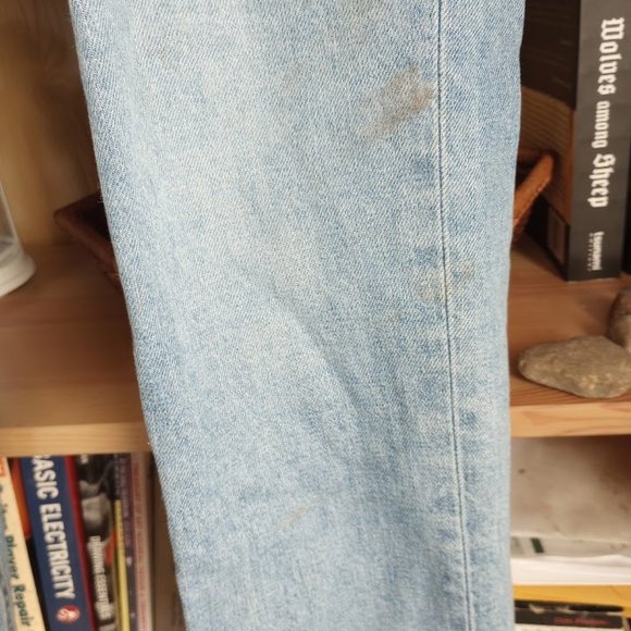 Everlane Curvy Cheeky Straight Jean - Picture 5 of 7